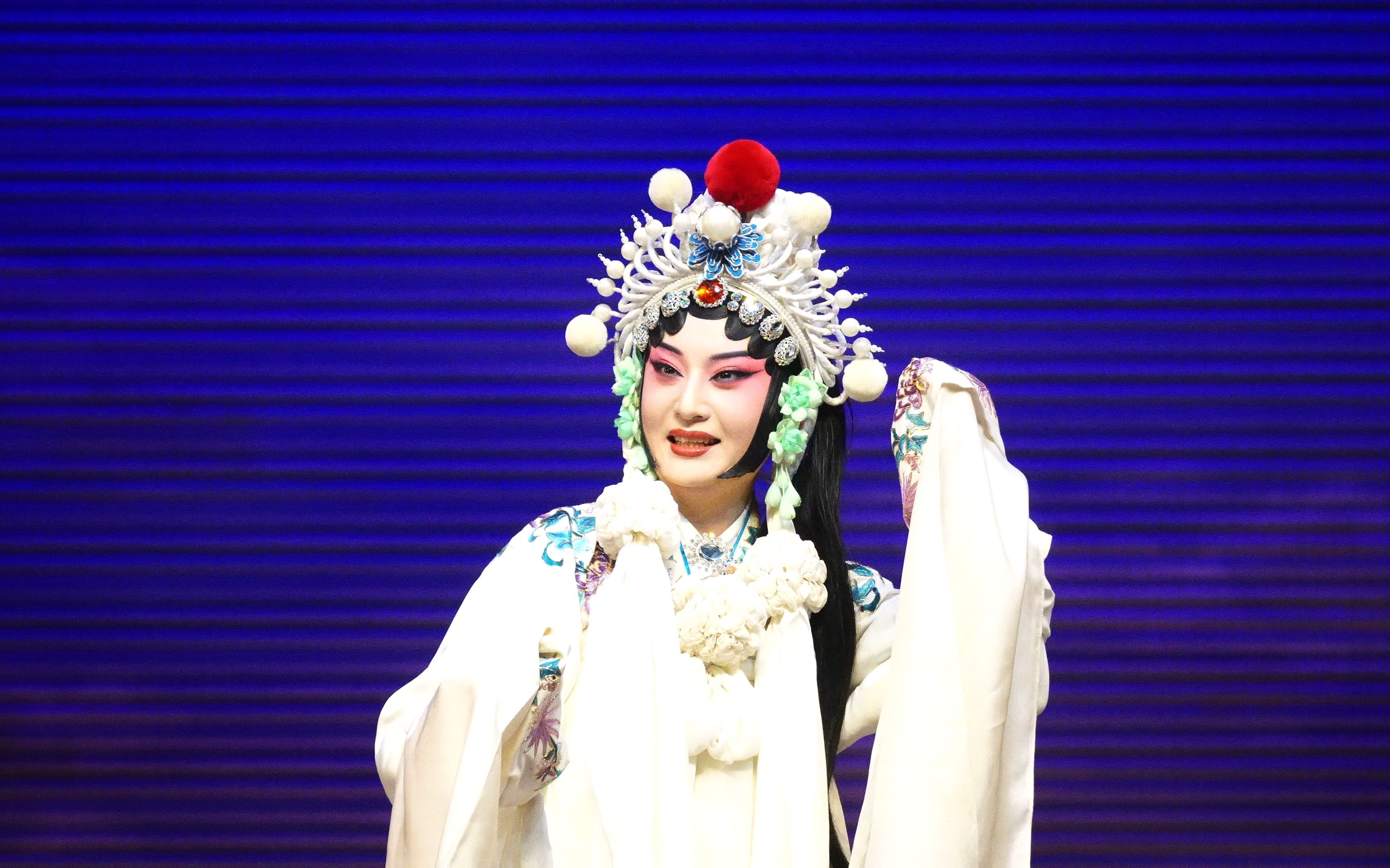 【国家京剧院】付佳-白蛇传-西子湖依旧是当时一样