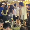 狗头萝莉街头卖艺