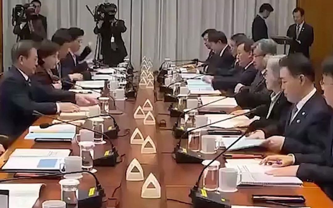 拒绝撤走“萨德”！韩总统热门候选人：中国要先撤东北和沿海雷达