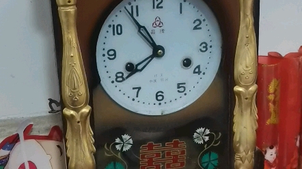 老式发条钟