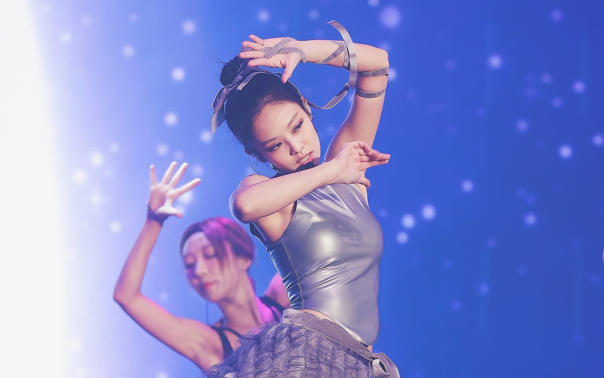 [jennie'born pink'巡演第一个百万直拍诞生 u&me(moonlight)solo