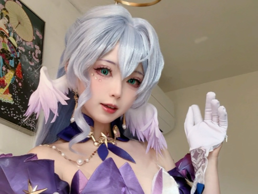 Dude, the cat and the bird are pretty good.