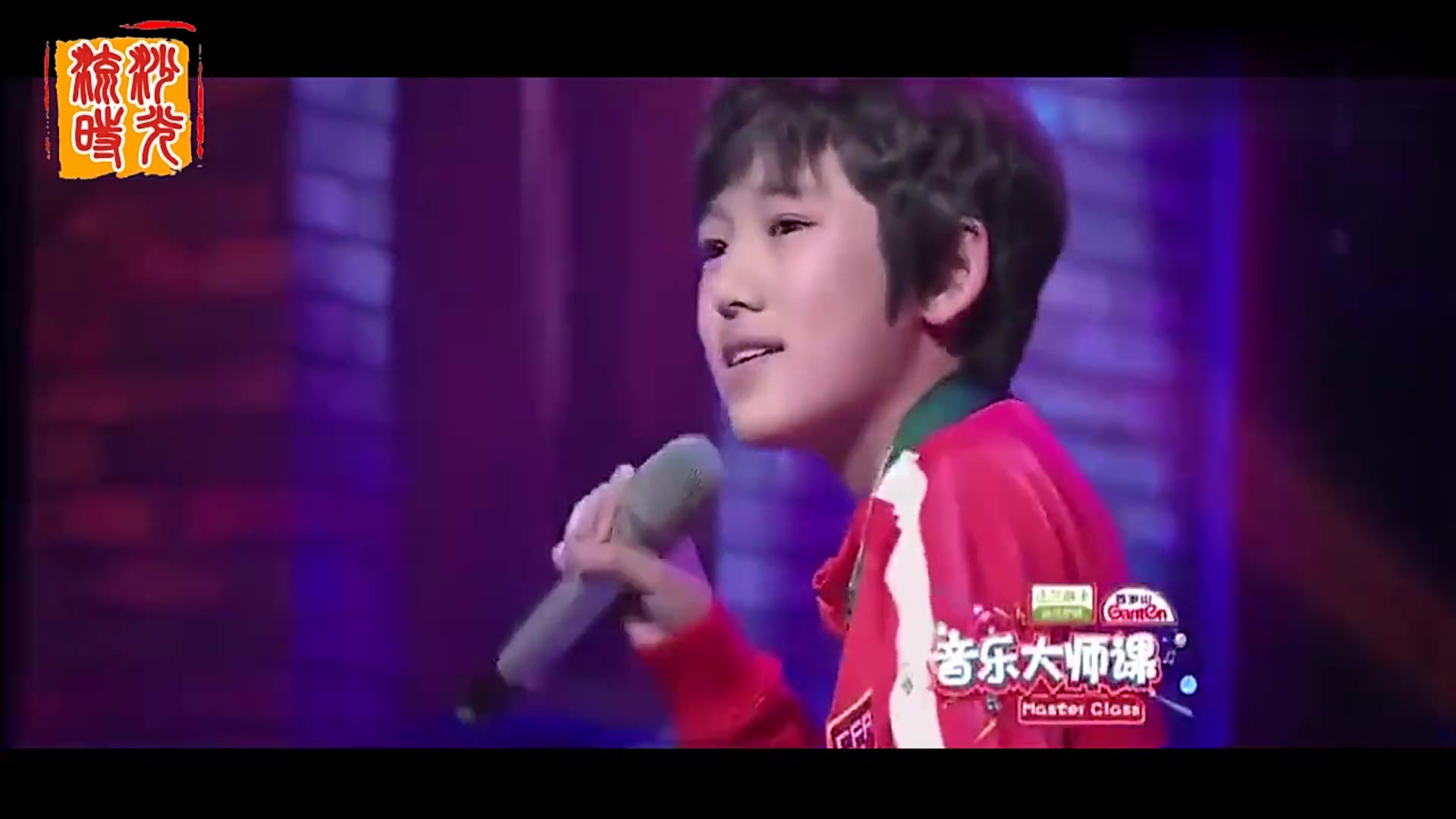 宋亚轩挑战田震演唱风雨彩虹铿锵玫瑰原唱田震都站起来鼓掌