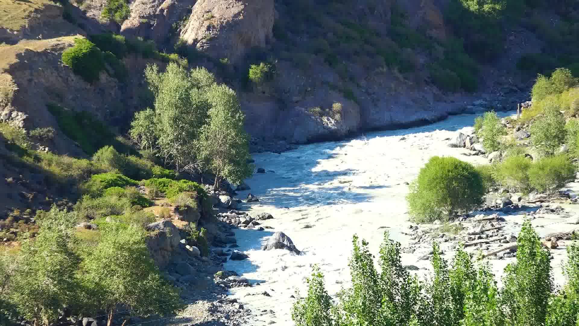 全球经典纯音《The Glen of Silence》抛开尘世纷扰喧嚣，让心归于祥和平静