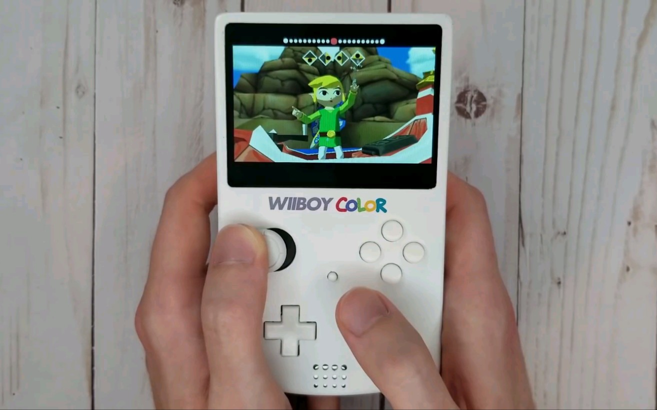 外国小哥把Wii做成了Gameboy Color大小，还能连电视玩体感！