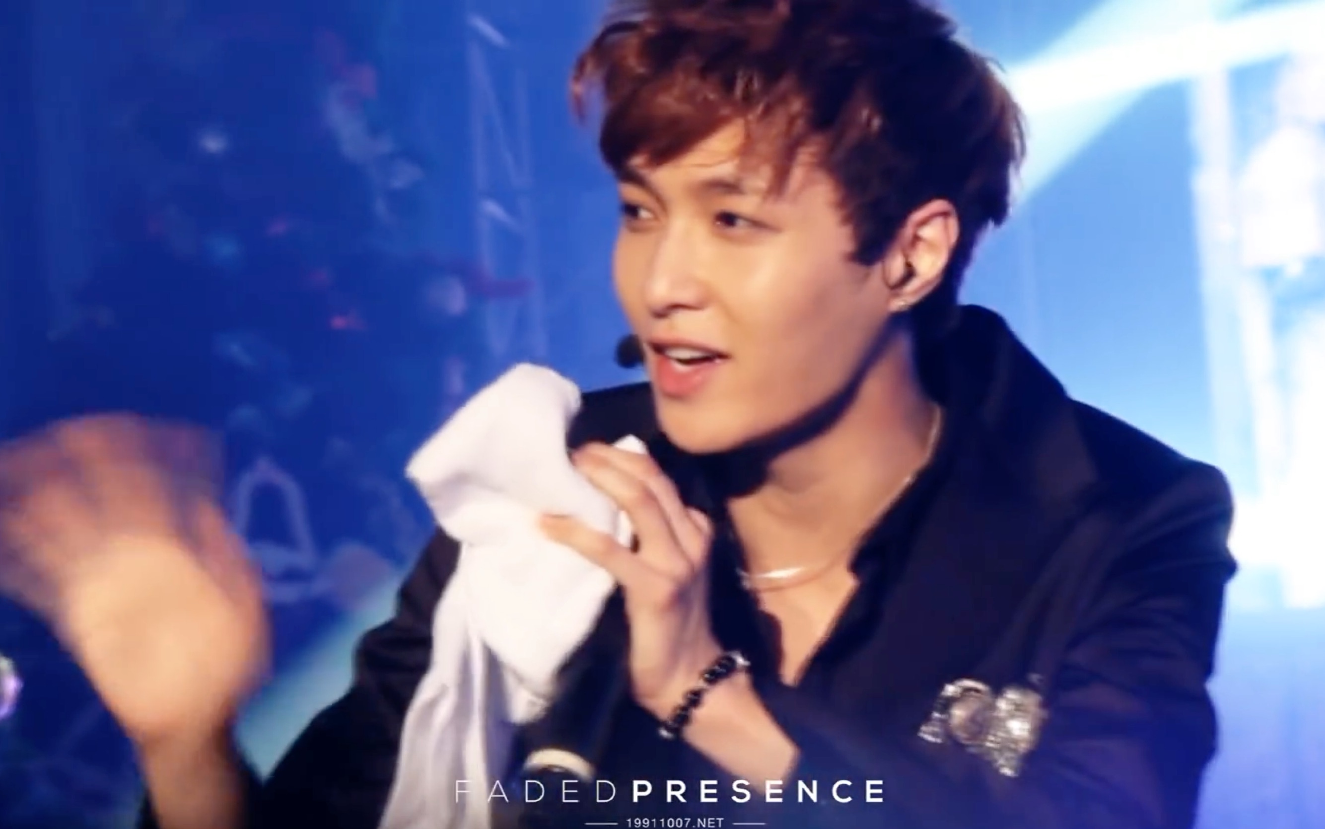 【张艺兴｜fadedpresence饭拍】131225 Sm Week Magic Castle Lay 张艺兴focus Blurrrm Blurrrm 哔哩哔哩视频