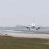 升格拍摄侧风下国航降落新郑机场