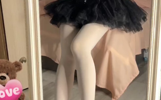 White cotton pants little black dress absolute absolute absolute son