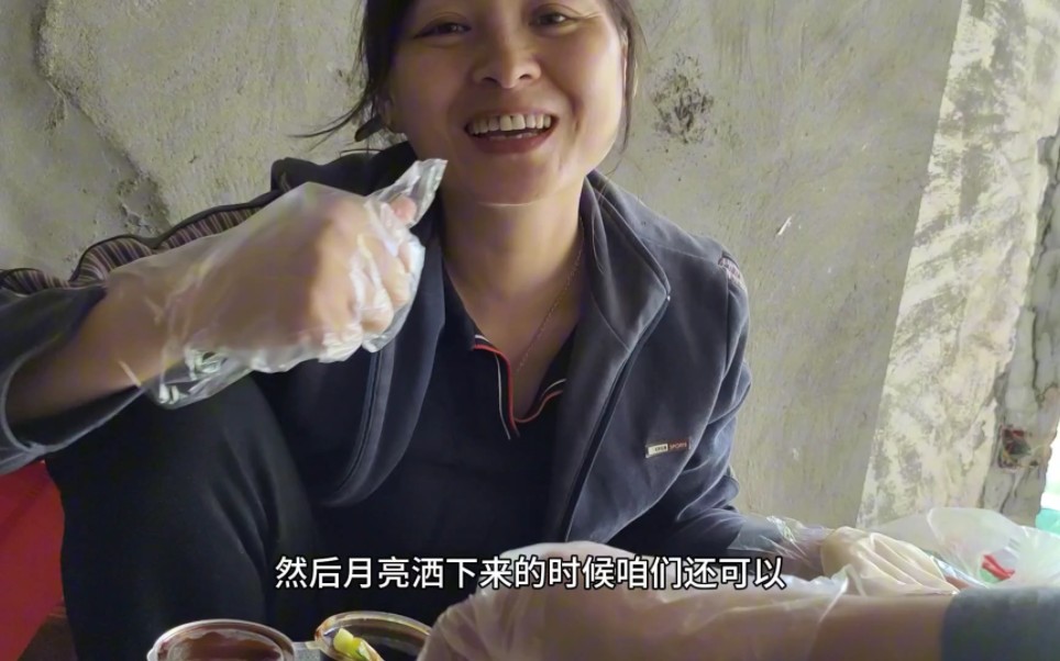 干啥啥不行吃饭第一名！想象很美好现实却伐木累，就为了省钱吃饭-梅有伟巴-梅有伟巴-哔哩哔哩视频