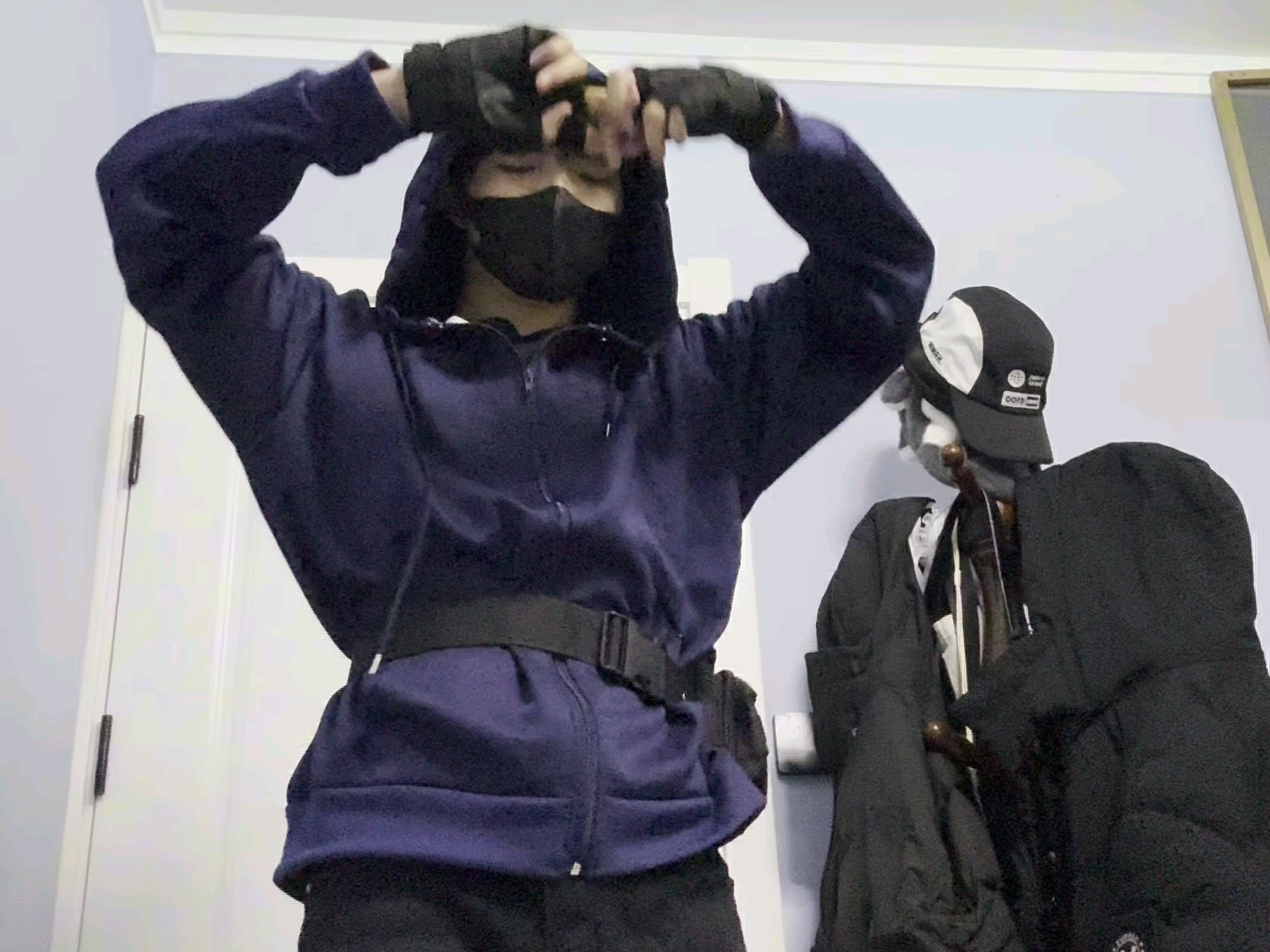 我没化妆，但我记得张起灵好像会缩骨术）ooc致歉