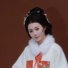 年年岁岁花相似，岁岁年年人不同