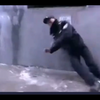 白袜帅警被打