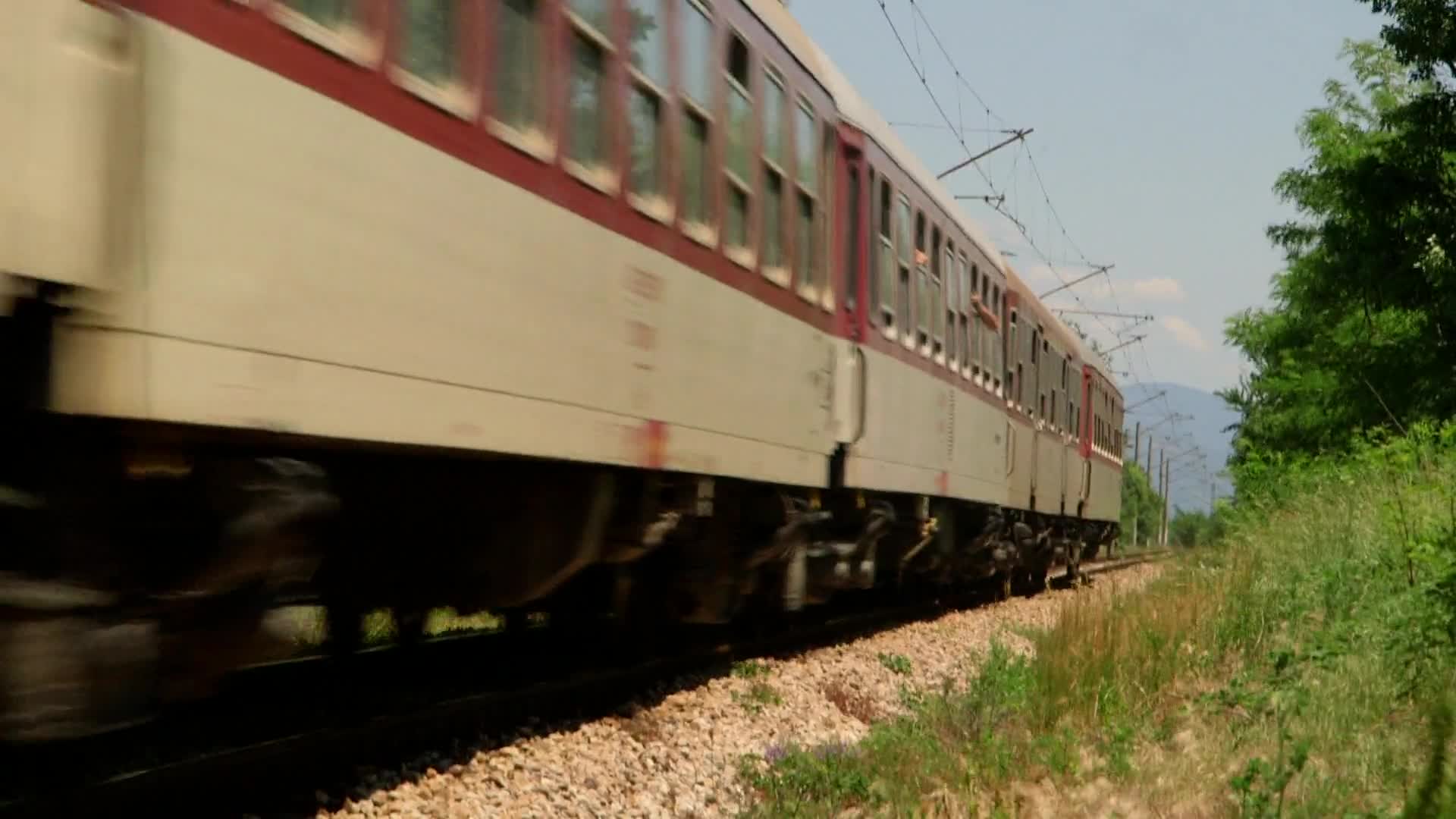 【纪录片】欧洲铁路之旅 第四季 Great Continental Railway Journeys S04 （2015） 2