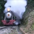 蒸汽火车出来隧道瞬间，犹如腾云驾雾，画面很美！