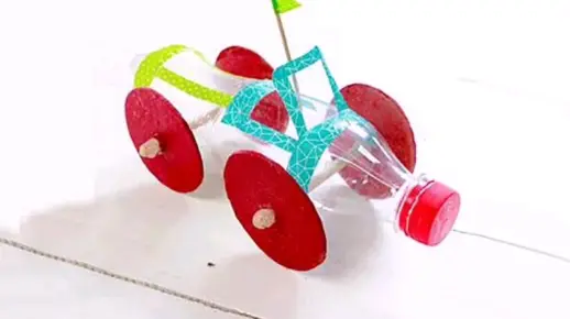 矿泉水瓶制作的手工作品