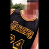解气！广州某高校男生偷外卖被当场抓住，苦苦求饶