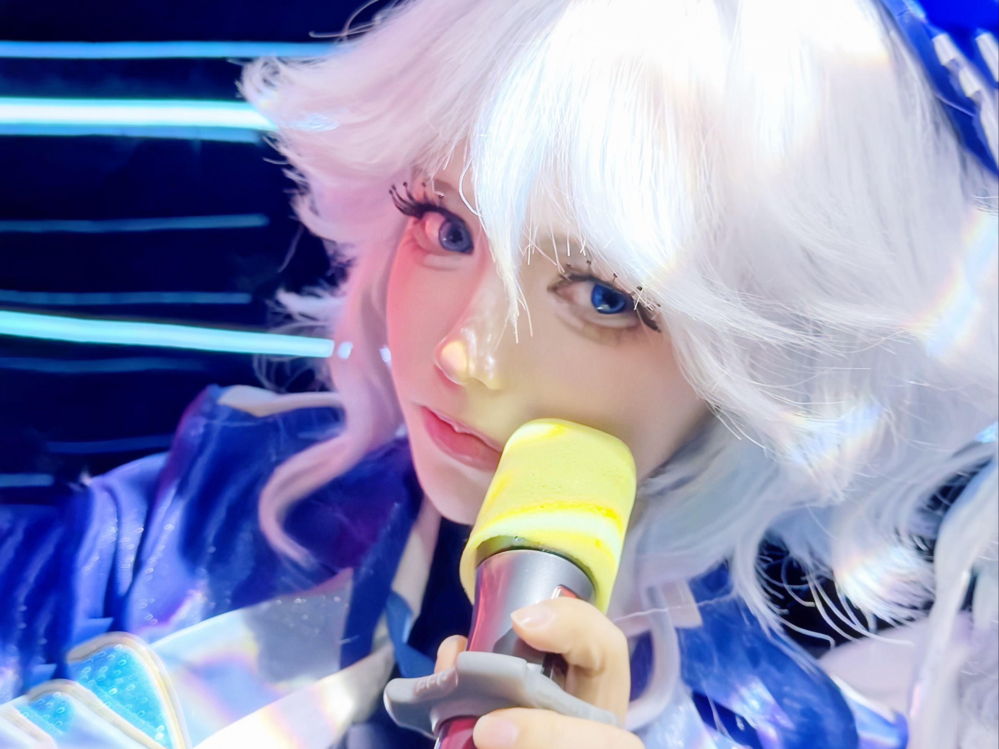 Once a day, to break up early love.