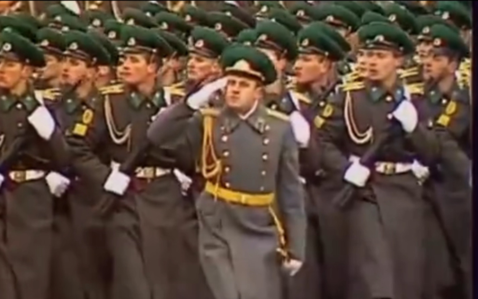 1986年苏联阅兵《我们是人民的军队》《体育进行曲》《胜利日》《万岁我们强大的祖国》（去解说纯音乐）