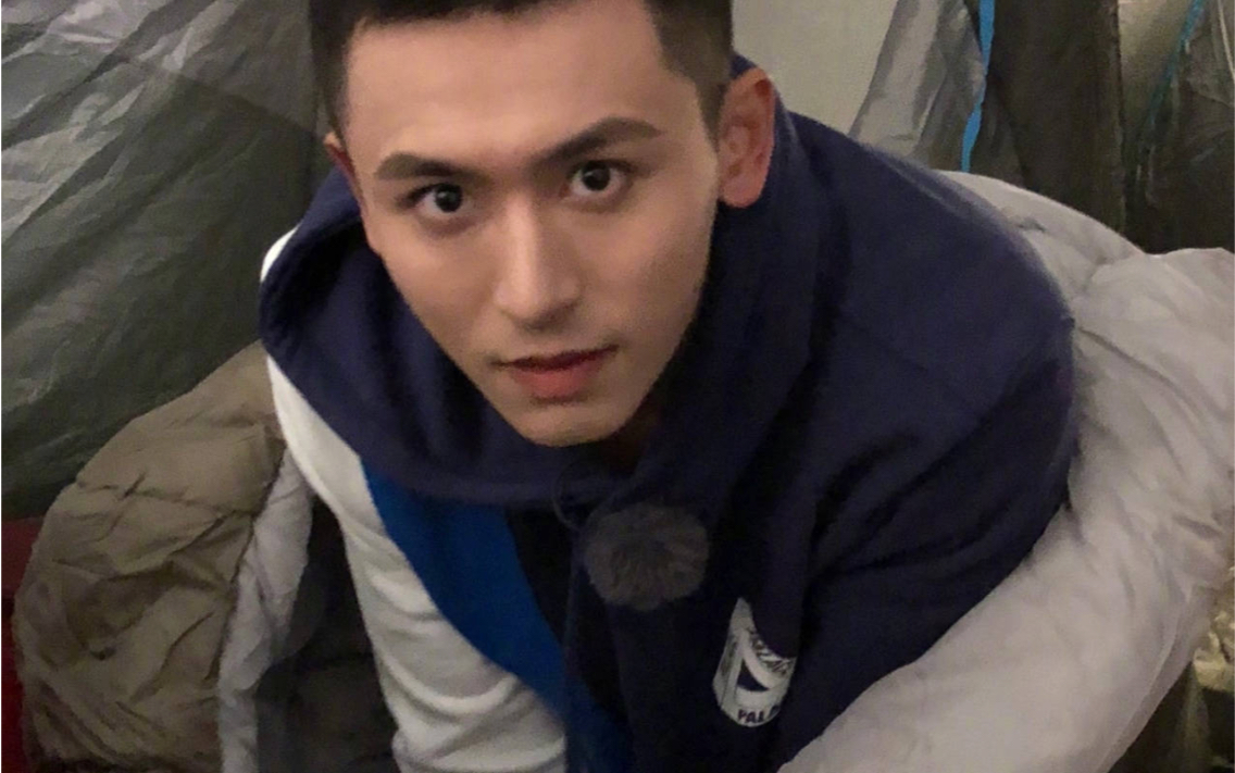 张哲瀚进来看光头老婆我的战狼焦妻百变模样