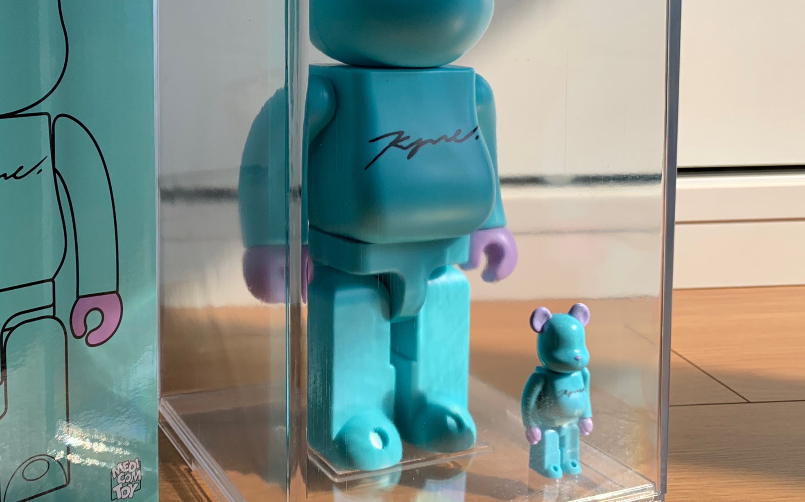 直営店限定 x KYNE 400%｜ BE@RBRICK × - BE@RBRICK Kyne Bid BE@RBRICK KYNE 400％  帝圖Online キャラクターグッズ