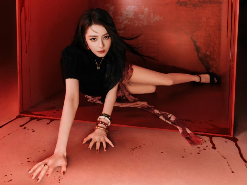 迪丽热巴：陈飞宇被勾成翘嘴