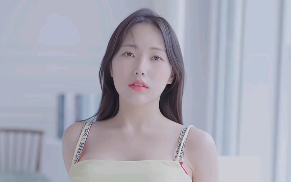 Sexy Yeonhwa Red Lingerie & Tender Yellow Dress White Half Leg Stockings Wear