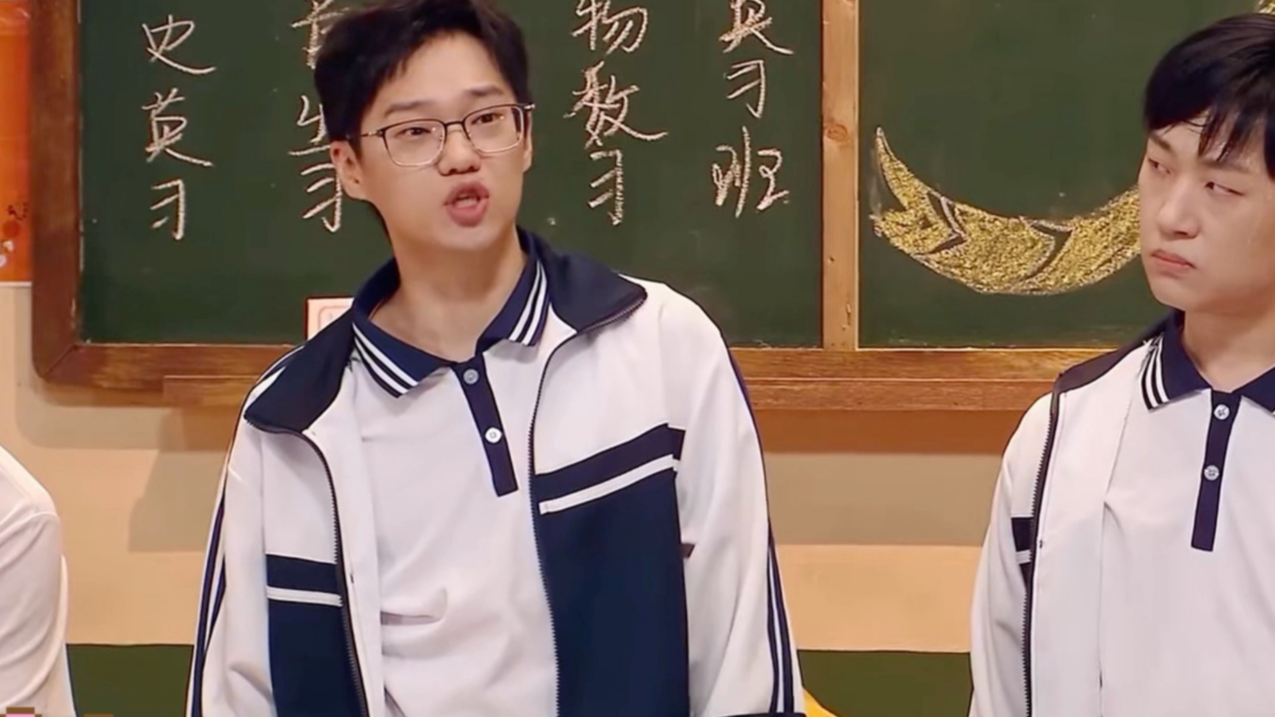 我是李飞 没有脊椎 不以物喜，不以己悲