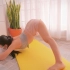 早上伸展打开臀部｜简单的瑜伽在家锻炼