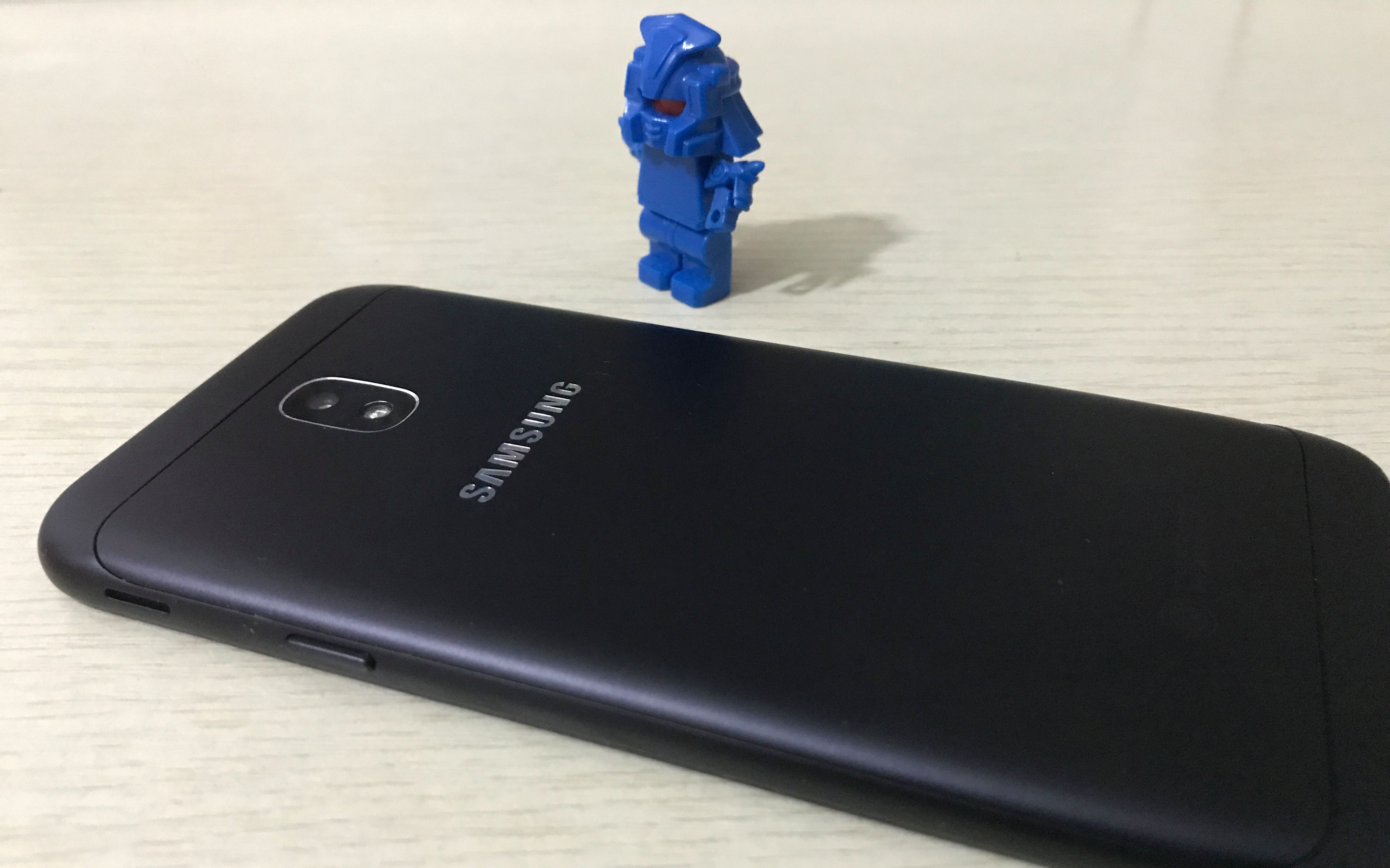 三星galaxy j3(2017)开箱 简单上手