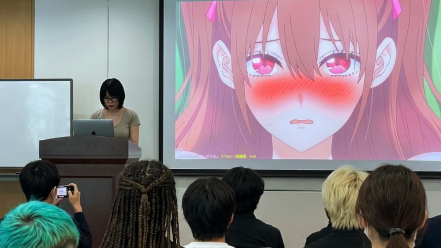 【世界PPT总决赛】大学生 VS 老干部