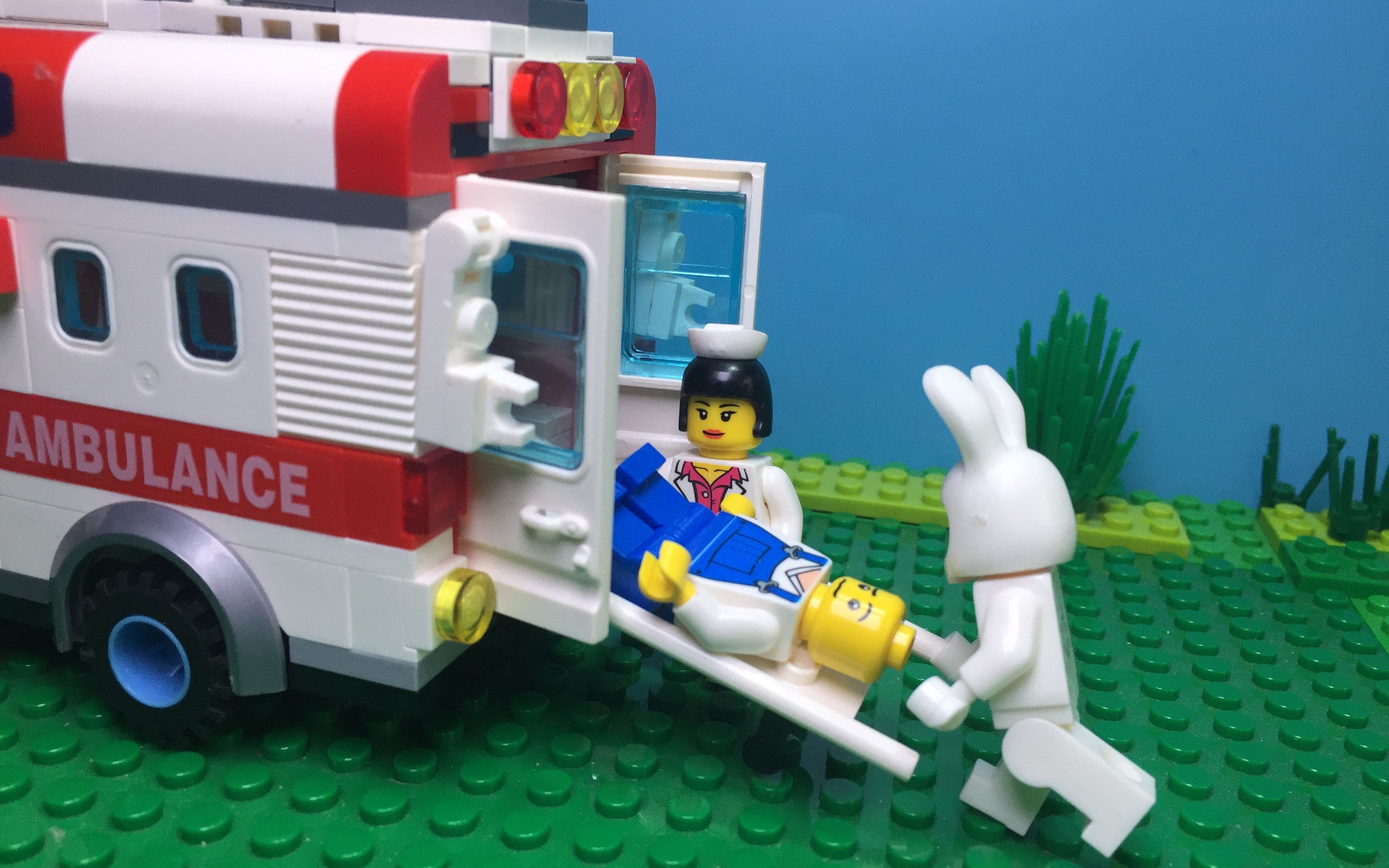 Lego 乐高玩具 救护车 牛顿定律 小顽皮抓兔子不成反被苹果砸 儿童学英语 数字12345