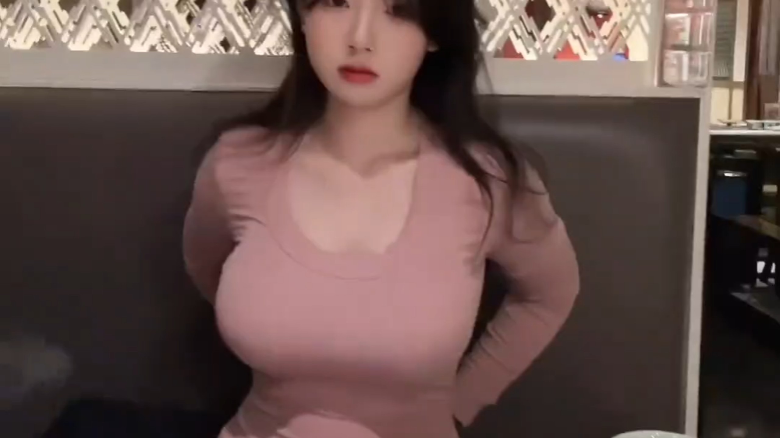 【一只羊】少女脸少妇身