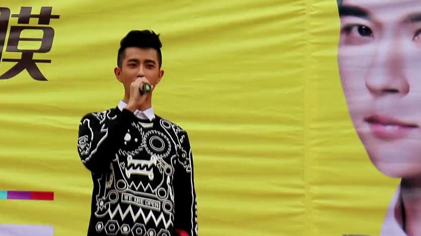 于朦胧1004泰安《漩涡》