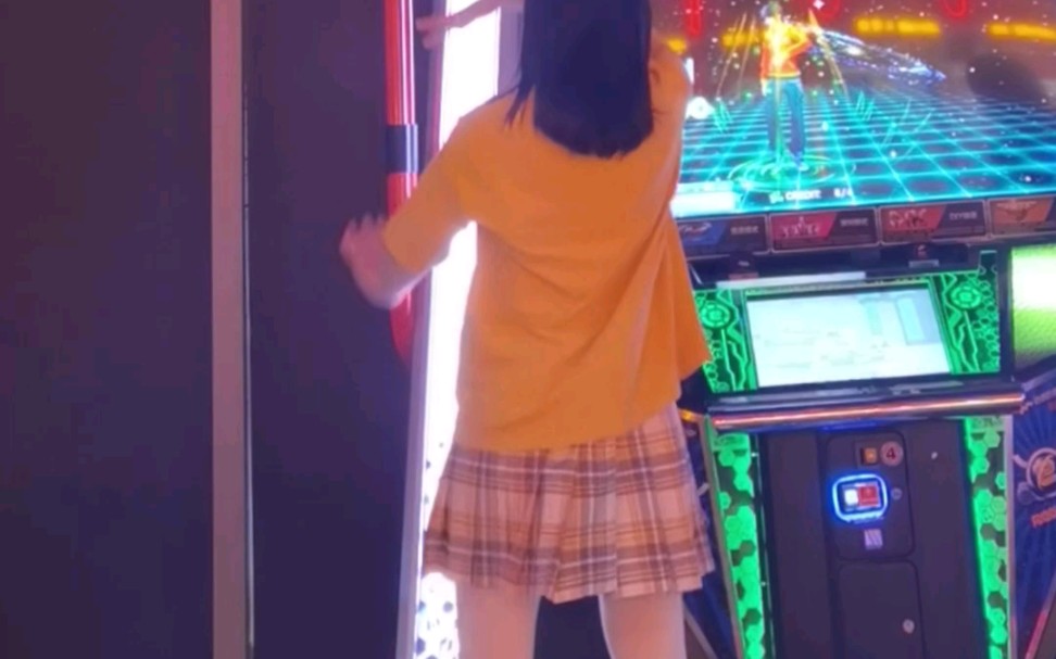 [Chitose] God's Going with the Flow - Dance Machine Up [E Dance to Fame]