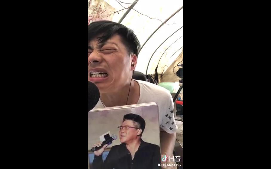 一人演绎群星演唱版《拥抱你离去》原唱:张北北