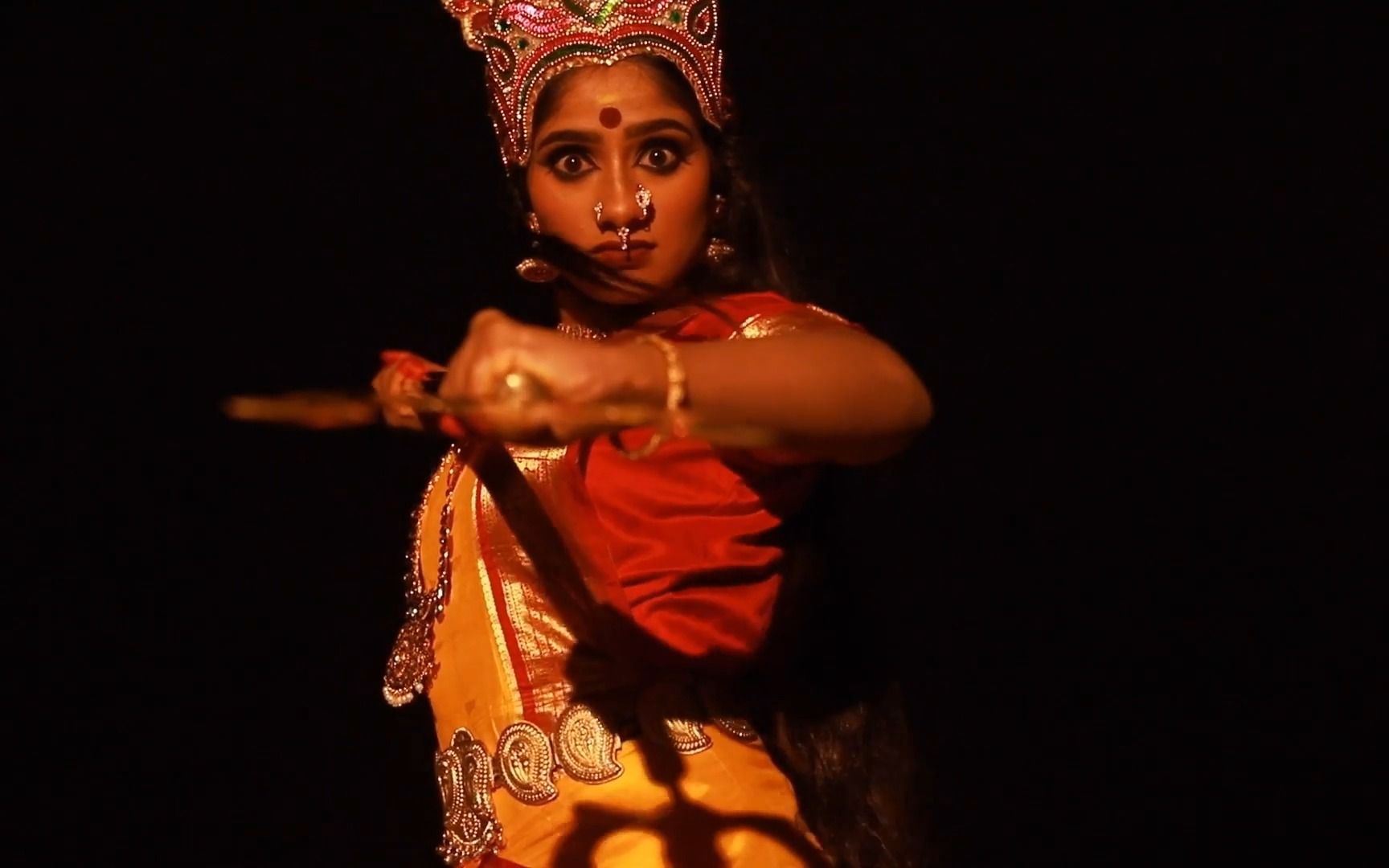 【印度古典舞短片】杜尔迦除魔颂：冠冕堂皇的恶，衣衫褴褛的善，都在女神眼中（2P，原创翻译）