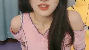 年轻的美女直播录像片段91