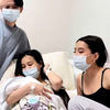 宝贝，跟小姨姨回家啦