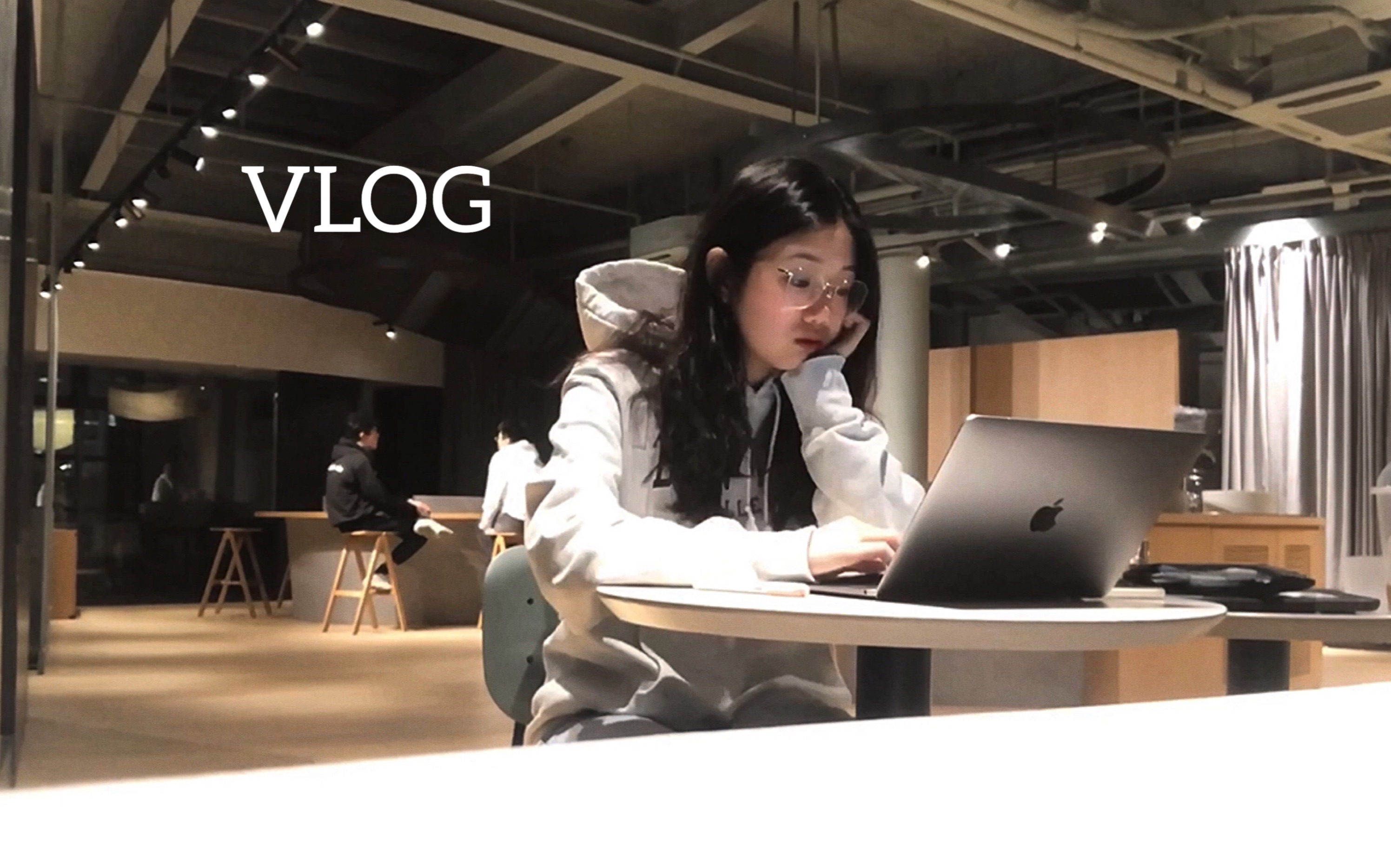 VLOG 一周里我最喜欢周六 jenn xuu jenn xuu 哔哩哔哩视频