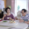 美女去前男友家中还戒指，却被其母亲欺骗，真的是太惨了