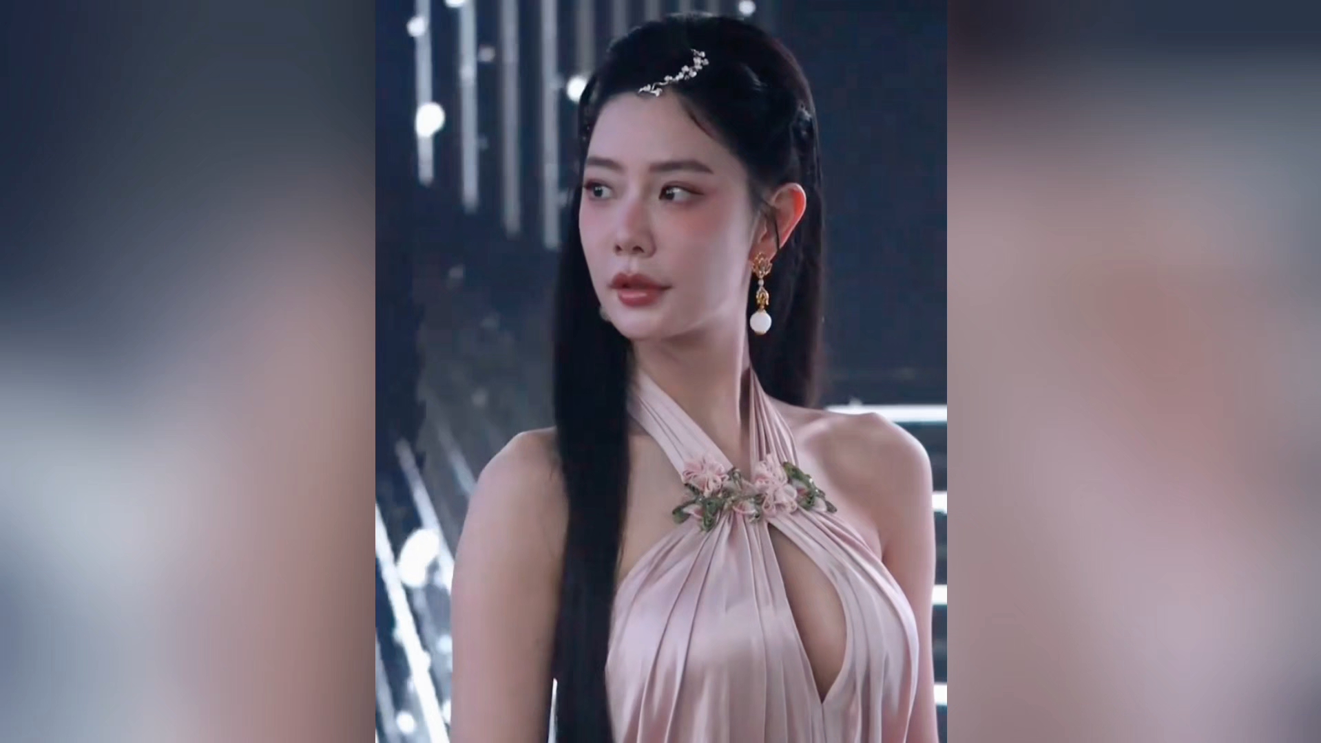 【克拉拉】身材依旧爆炸！