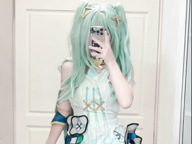 Junior high school student's first cosplay as Barbara