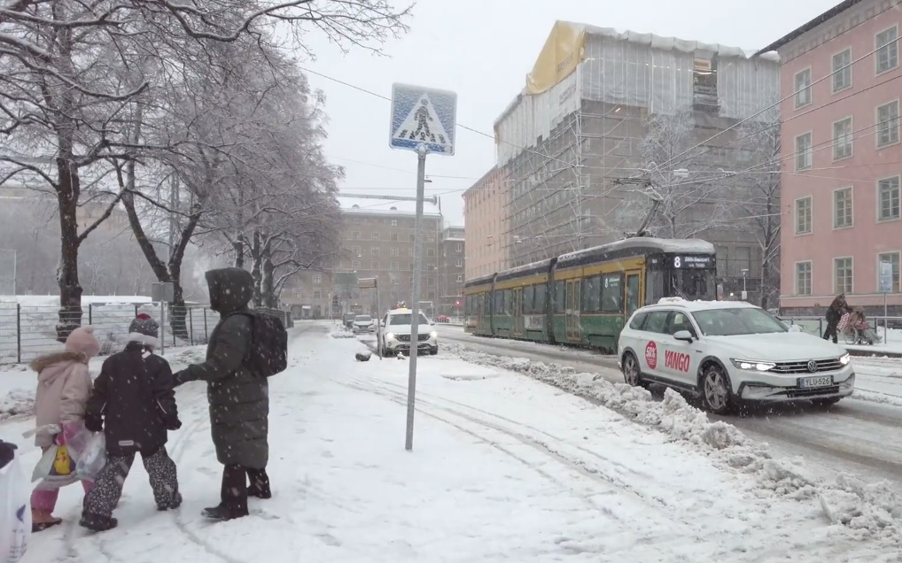 【超清芬兰】漫步湿雪的赫尔辛基 阿尔佩奇哈留区 (1080P高清版) 2023.1