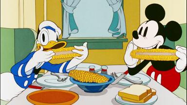 米奇1938年<em class="keyword">动画</em>短片《米奇的房车Mickey&#x27;s Trailer》