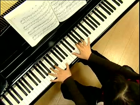 《高等师范院校试用教材：钢琴基础教程》——第二册