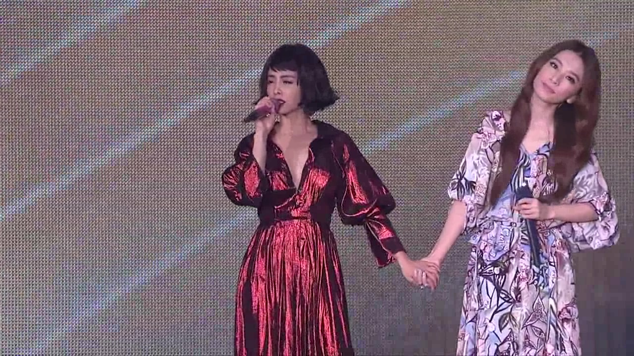 jolin 蔡依林 hebe 田馥甄 合唱 爱最大官方版 明了