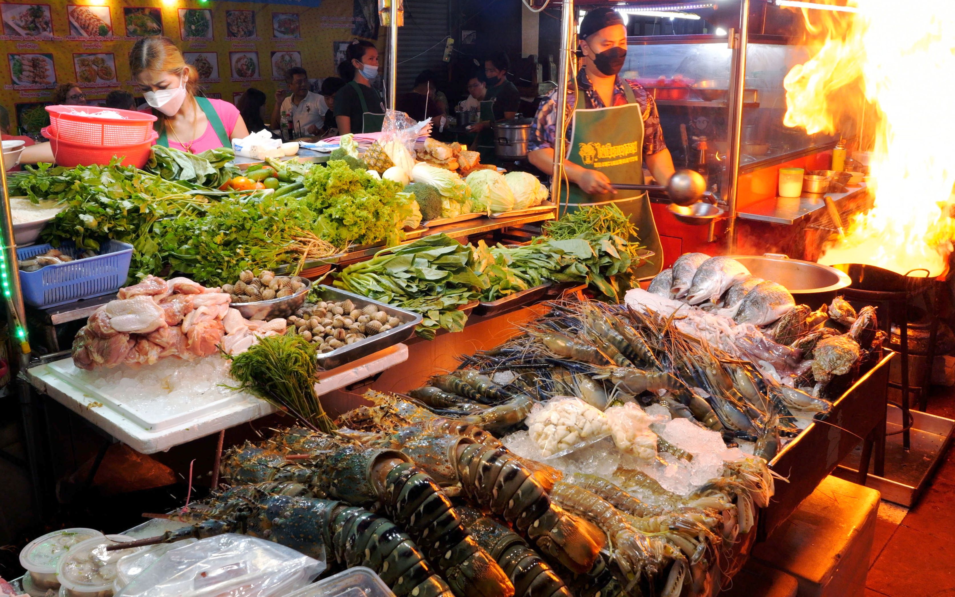 泰国唐人街好吃到跺脚的烤海鲜，食材新鲜，肉质饱满！
