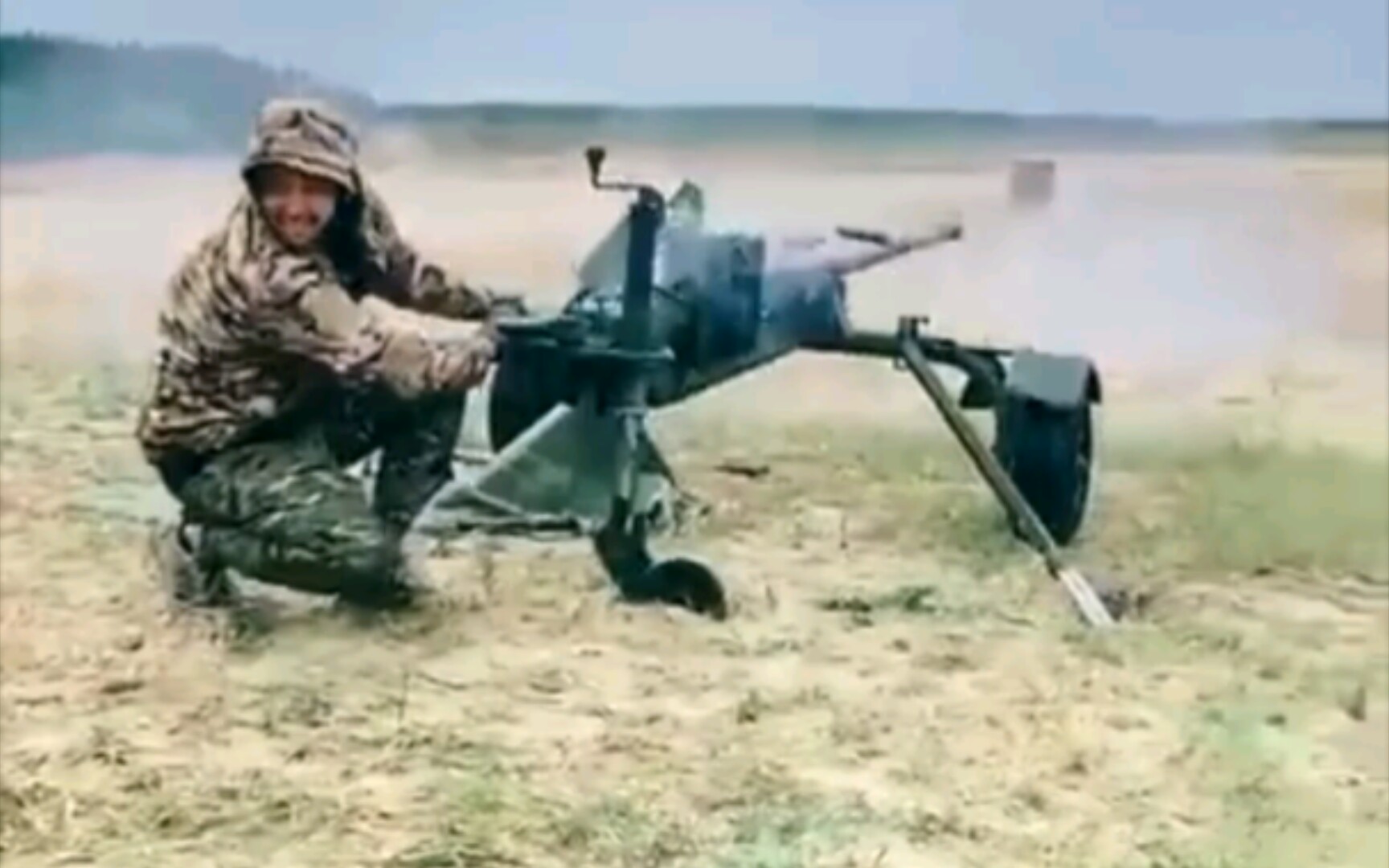 乌军培训使用2A42 30毫米机炮