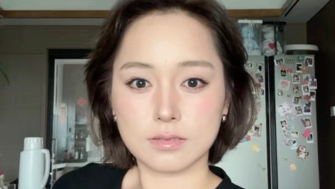 现在的化妆水平如图哈哈哈哈（美式白开水妆简单版）