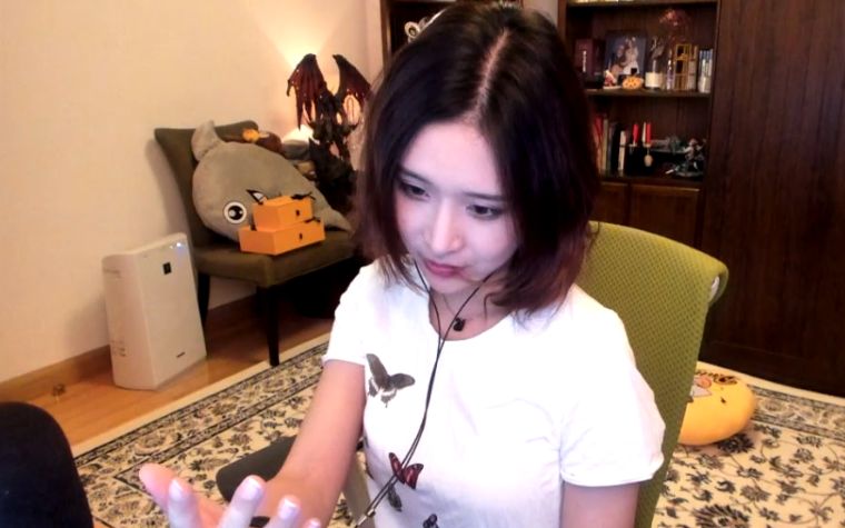 陈一发儿,人均牙签的直播间(与纳豆吃饭趣事)